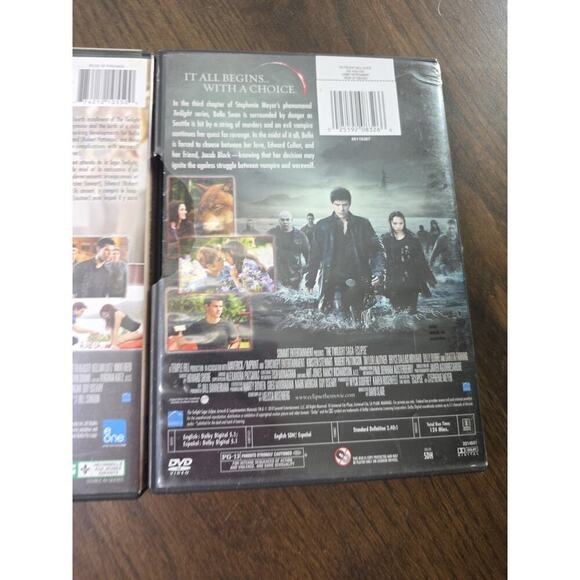 2 DVD Special Edition Sets: The Twilight Saga - Breaking Dawn Part 1, Eclipse - Picture 8 of 16